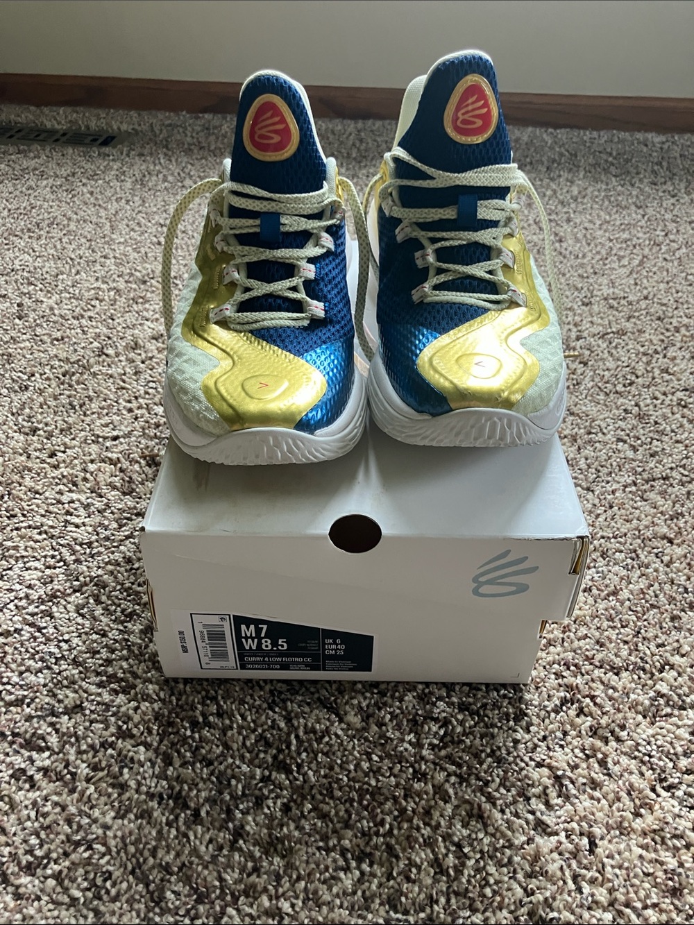Under Armour Curry 4 Low Flotro CC size 7M/8.5W